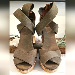 TORY BURCH CANVAS AND LEATHER ESPADRILLS